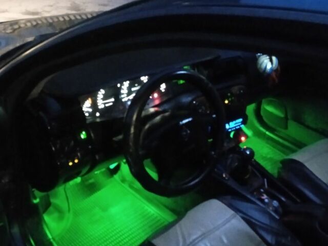 Зелений Опель Омега, об'ємом двигуна 2 л та пробігом 498 тис. км за 2500 $, фото 1 на Automoto.ua