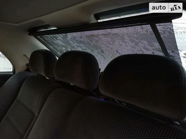 Зеленый Опель Омега, объемом двигателя 2 л и пробегом 261 тыс. км за 3200 $, фото 20 на Automoto.ua