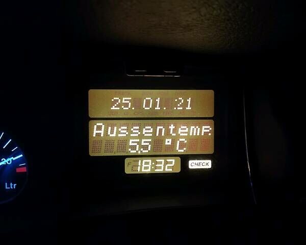 Зеленый Опель Омега, объемом двигателя 2 л и пробегом 261 тыс. км за 3200 $, фото 13 на Automoto.ua