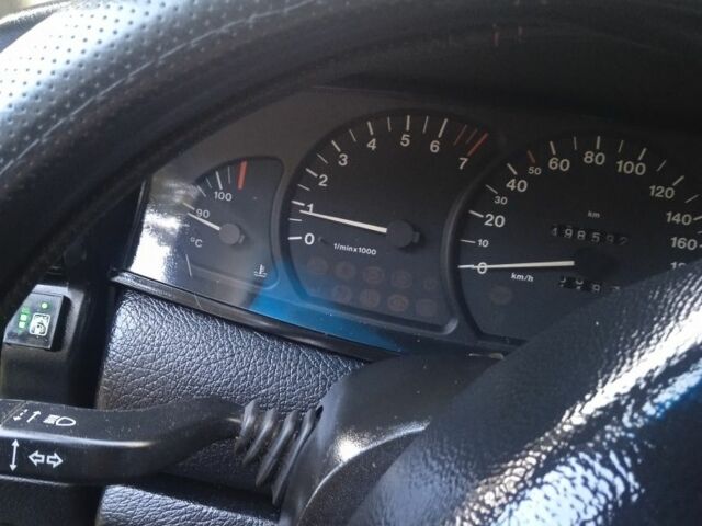 Зелений Опель Омега, об'ємом двигуна 2 л та пробігом 498 тис. км за 2500 $, фото 10 на Automoto.ua