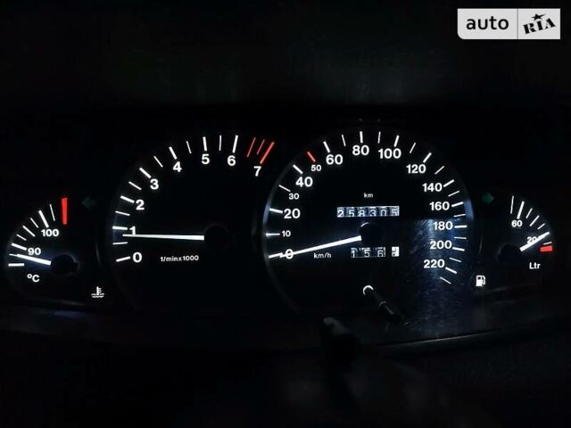 Зеленый Опель Омега, объемом двигателя 2 л и пробегом 261 тыс. км за 3200 $, фото 12 на Automoto.ua