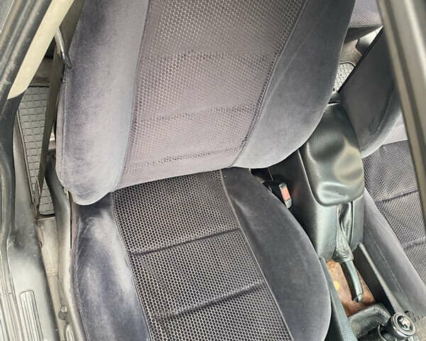 Опель Омега 1997 в Днепре (Днепропетровске) на Automoto.ua Зеленый Опель Омега, объемом двигателя 3 л и пробегом 400 тыс. км за 2500 $, фото 9 на Automoto.ua