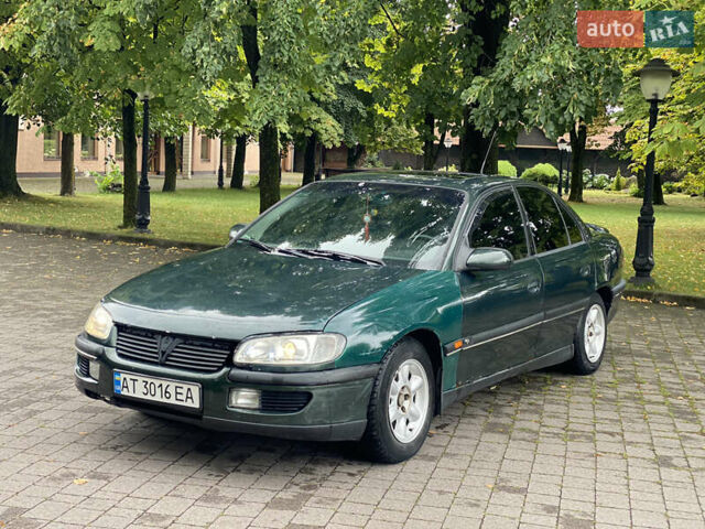 Зеленый Опель Омега, объемом двигателя 2 л и пробегом 300 тыс. км за 1750 $, фото 4 на Automoto.ua