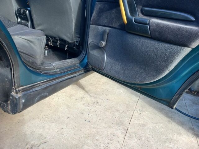 Зеленый Опель Омега, объемом двигателя 2 л и пробегом 402 тыс. км за 4000 $, фото 11 на Automoto.ua