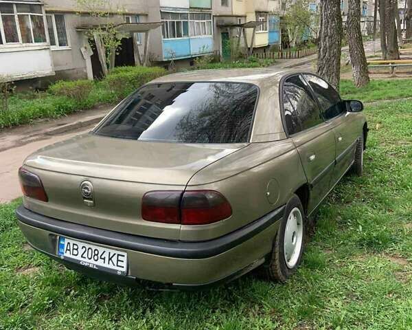 Зеленый Опель Омега, объемом двигателя 2 л и пробегом 503 тыс. км за 2800 $, фото 8 на Automoto.ua