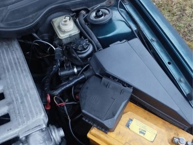 Зелений Опель Омега, об'ємом двигуна 2.5 л та пробігом 3 тис. км за 1750 $, фото 5 на Automoto.ua