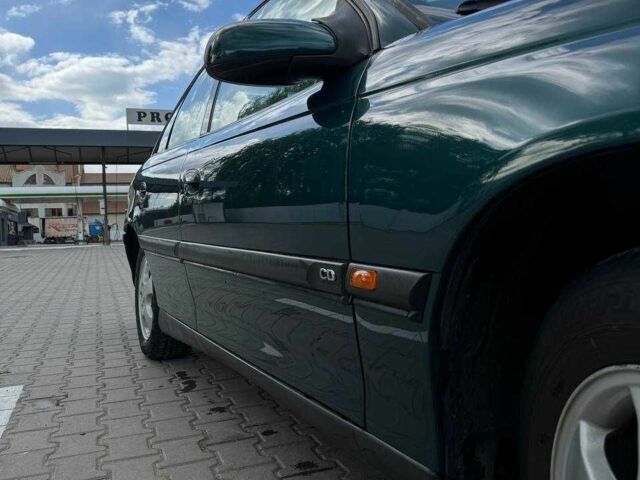 Зеленый Опель Омега, объемом двигателя 2 л и пробегом 355 тыс. км за 3200 $, фото 5 на Automoto.ua