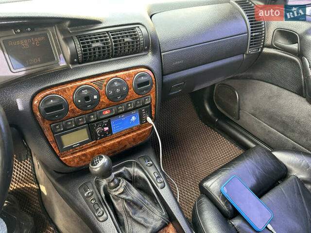 Зеленый Опель Омега, объемом двигателя 2.96 л и пробегом 345 тыс. км за 3000 $, фото 11 на Automoto.ua