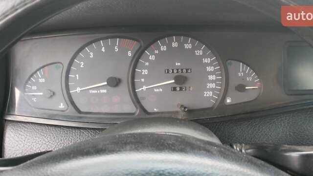 Зеленый Опель Омега, объемом двигателя 2 л и пробегом 328 тыс. км за 1600 $, фото 6 на Automoto.ua