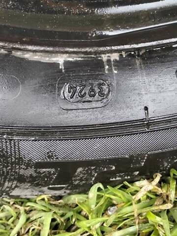 Зеленый Опель Омега, объемом двигателя 2 л и пробегом 328 тыс. км за 1800 $, фото 4 на Automoto.ua