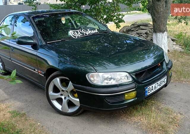Зелений Опель Омега, об'ємом двигуна 2.5 л та пробігом 250 тис. км за 3000 $, фото 2 на Automoto.ua