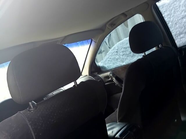 Зелений Опель Омега, об'ємом двигуна 2 л та пробігом 140 тис. км за 1400 $, фото 7 на Automoto.ua