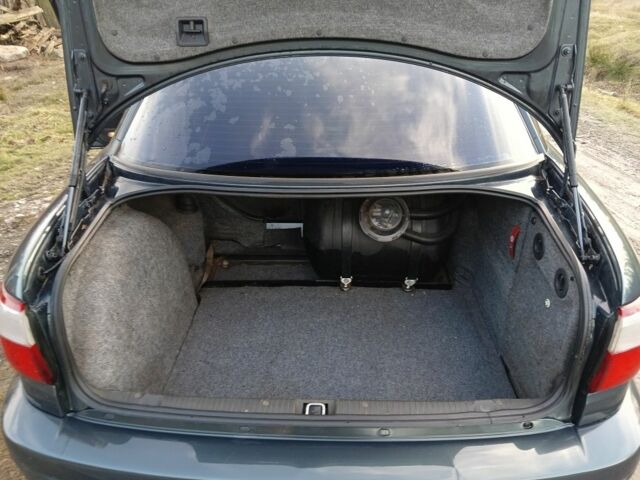 Зеленый Опель Омега, объемом двигателя 2.5 л и пробегом 344 тыс. км за 2250 $, фото 5 на Automoto.ua