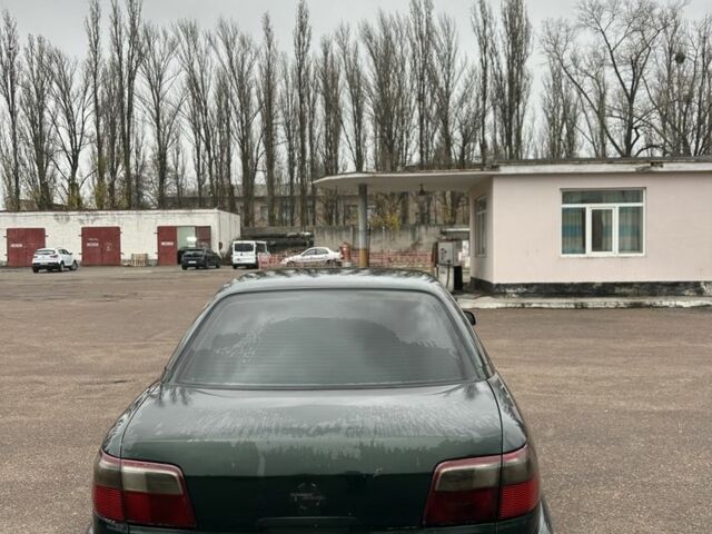 Зеленый Опель Омега, объемом двигателя 2 л и пробегом 300 тыс. км за 2499 $, фото 3 на Automoto.ua