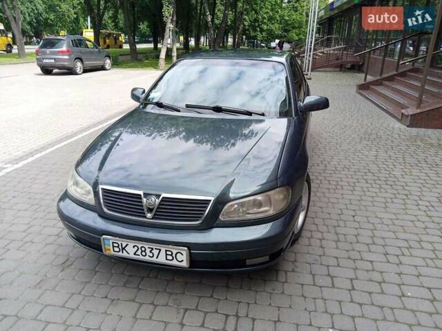 Зеленый Опель Омега, объемом двигателя 2.5 л и пробегом 340 тыс. км за 3200 $, фото 1 на Automoto.ua