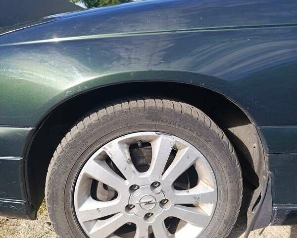 Опель Омега 2000 в Ирпене на Automoto.ua Зеленый Опель Омега, объемом двигателя 2 л и пробегом 400 тыс. км за 2350 $, фото 4 на Automoto.ua