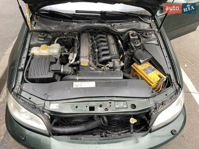 Опель Омега 2000 в Житомире на Automoto.ua Зеленый Опель Омега, объемом двигателя 2.5 л и пробегом 307 тыс. км за 3300 $, фото 12 на Automoto.ua