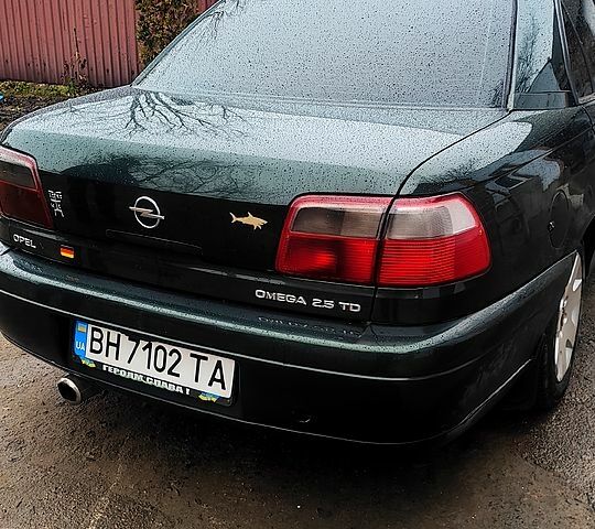 Зелений Опель Омега, об'ємом двигуна 2.5 л та пробігом 0 тис. км за 2700 $, фото 4 на Automoto.ua
