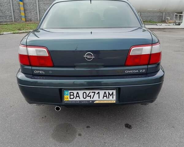 Зелений Опель Омега, об'ємом двигуна 2.2 л та пробігом 125 тис. км за 4950 $, фото 9 на Automoto.ua