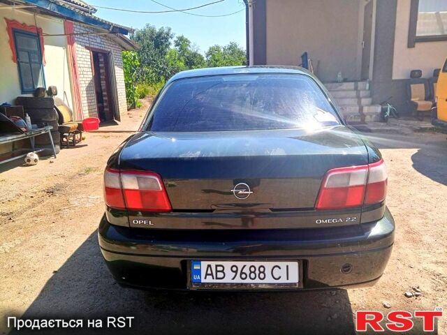 Опель Омега 2001 в Тульчине на Automoto.ua Зеленый Опель Омега, объемом двигателя 2.2 л и пробегом 380 тыс. км за 2800 $, фото 5 на Automoto.ua