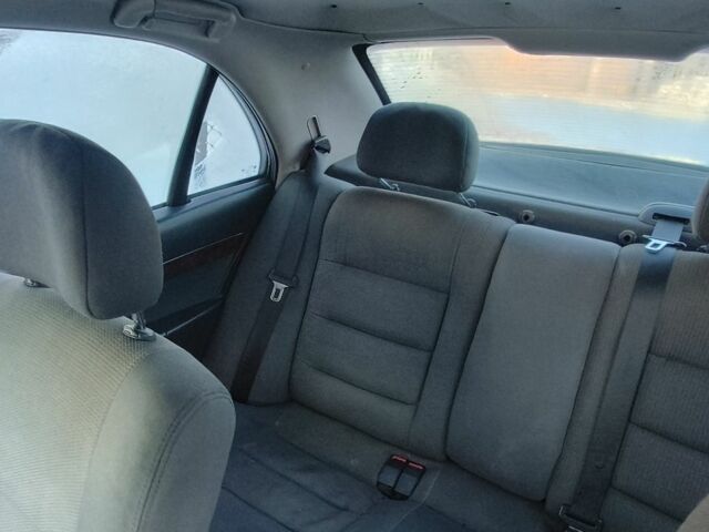 Зеленый Опель Омега, объемом двигателя 2.2 л и пробегом 400 тыс. км за 1800 $, фото 12 на Automoto.ua