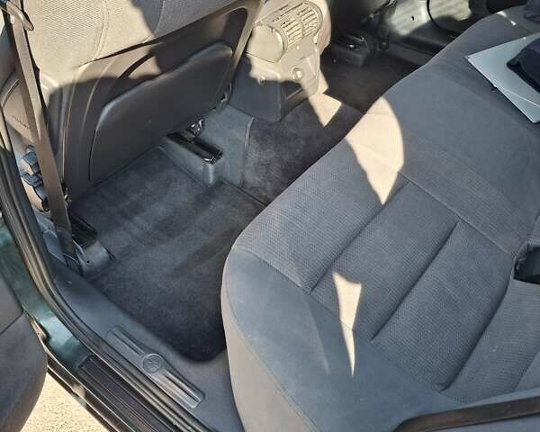 Зеленый Опель Омега, объемом двигателя 2.2 л и пробегом 280 тыс. км за 2600 $, фото 10 на Automoto.ua