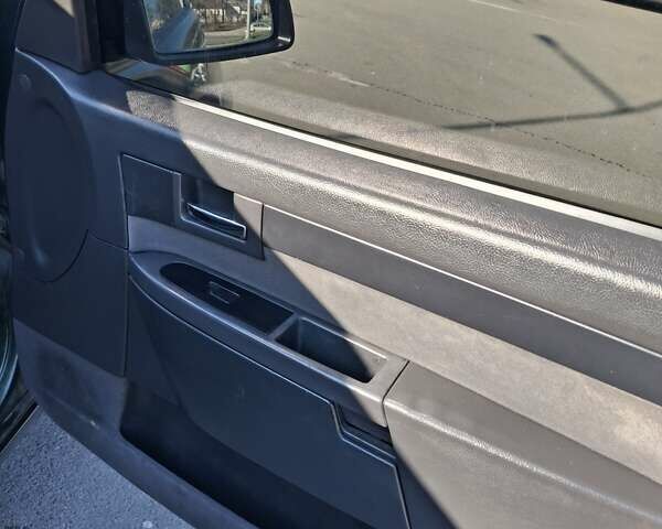 Зеленый Опель Омега, объемом двигателя 2.2 л и пробегом 280 тыс. км за 2600 $, фото 8 на Automoto.ua