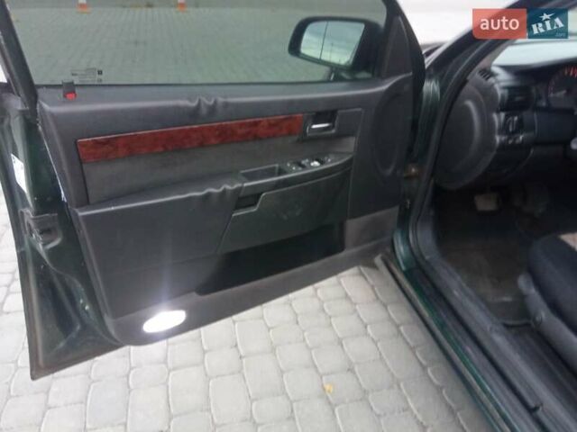 Зеленый Опель Омега, объемом двигателя 2.2 л и пробегом 324 тыс. км за 2500 $, фото 10 на Automoto.ua