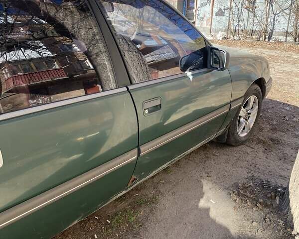 Зеленый Опель Омега, объемом двигателя 2 л и пробегом 500 тыс. км за 1500 $, фото 4 на Automoto.ua