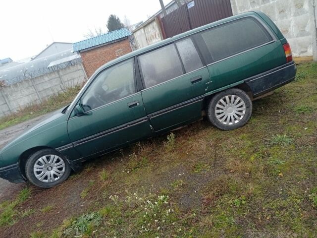 Зеленый Опель Омега, объемом двигателя 2 л и пробегом 65 тыс. км за 899 $, фото 9 на Automoto.ua