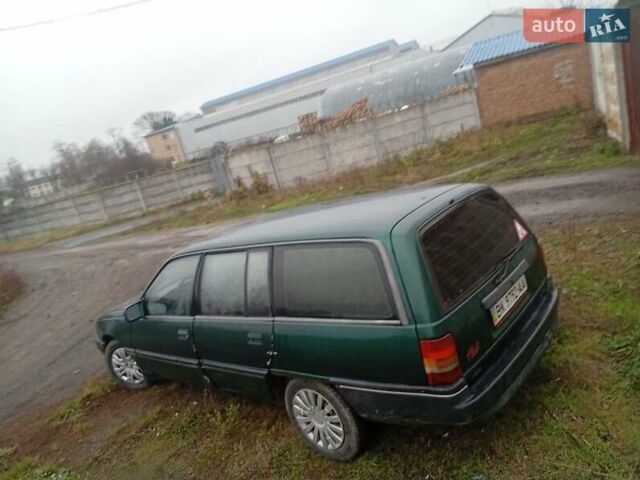 Зелений Опель Омега, об'ємом двигуна 2 л та пробігом 65 тис. км за 899 $, фото 2 на Automoto.ua
