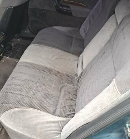 Зелений Опель Омега, об'ємом двигуна 2 л та пробігом 430 тис. км за 1550 $, фото 2 на Automoto.ua