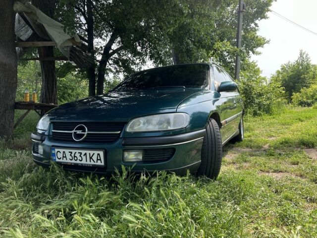 Зеленый Опель Омега, объемом двигателя 2.5 л и пробегом 290 тыс. км за 3200 $, фото 1 на Automoto.ua