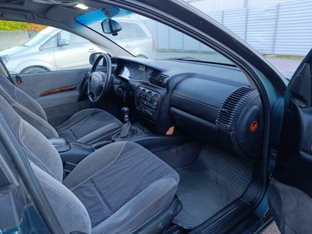 Зеленый Опель Омега, объемом двигателя 2 л и пробегом 327 тыс. км за 1050 $, фото 11 на Automoto.ua