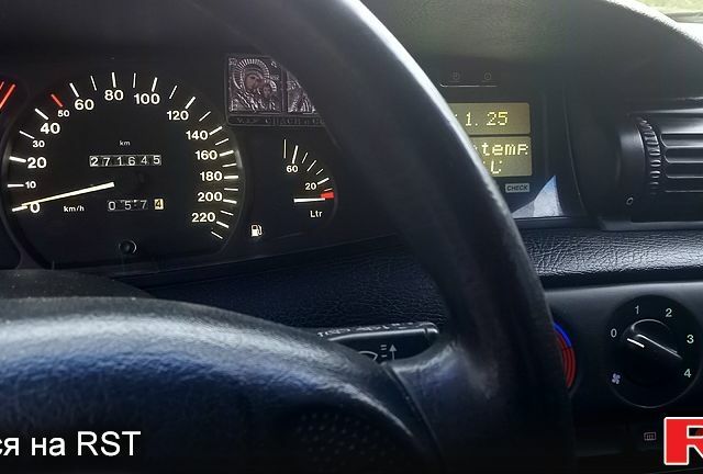 Зеленый Опель Омега, объемом двигателя 2 л и пробегом 317 тыс. км за 2000 $, фото 5 на Automoto.ua