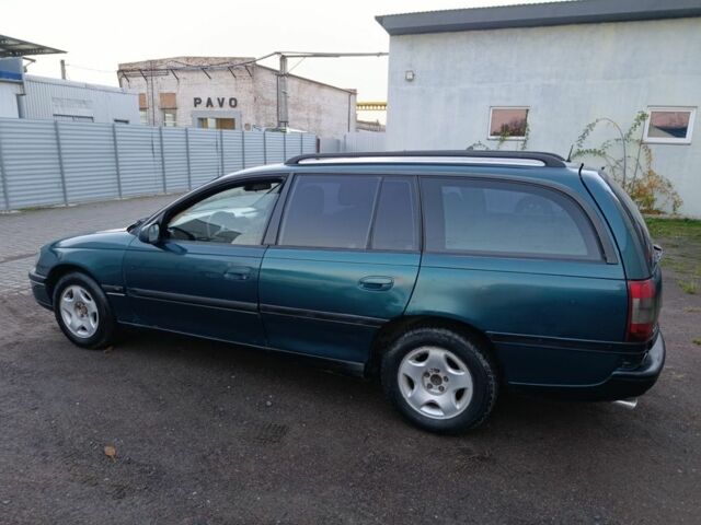 Зеленый Опель Омега, объемом двигателя 2 л и пробегом 327 тыс. км за 1050 $, фото 5 на Automoto.ua