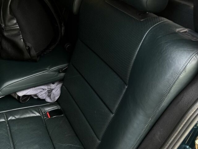 Зеленый Опель Омега, объемом двигателя 2.5 л и пробегом 290 тыс. км за 3200 $, фото 9 на Automoto.ua