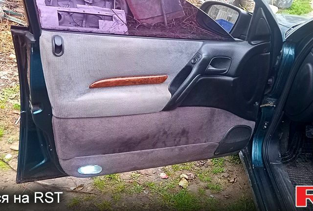 Зеленый Опель Омега, объемом двигателя 2 л и пробегом 317 тыс. км за 2000 $, фото 6 на Automoto.ua