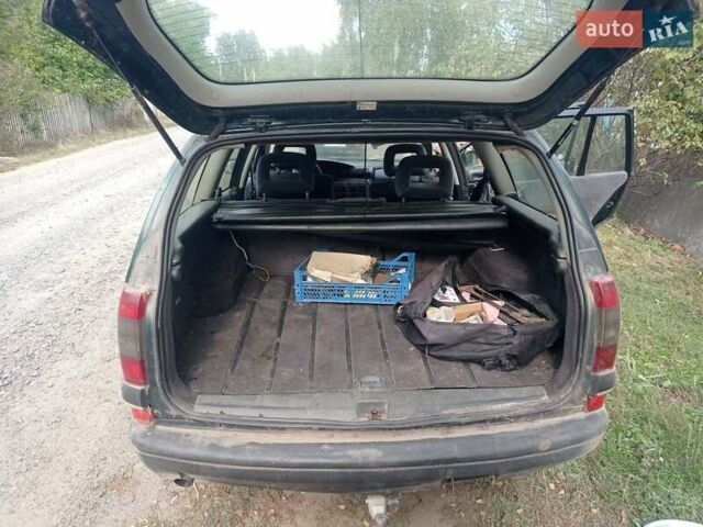Зеленый Опель Омега, объемом двигателя 2 л и пробегом 400 тыс. км за 1200 $, фото 16 на Automoto.ua