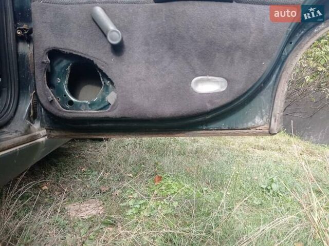 Зеленый Опель Омега, объемом двигателя 2 л и пробегом 400 тыс. км за 1200 $, фото 13 на Automoto.ua
