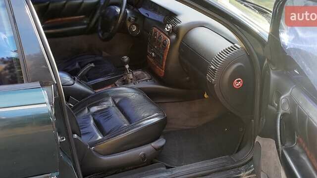 Зеленый Опель Омега, объемом двигателя 2 л и пробегом 484 тыс. км за 2000 $, фото 18 на Automoto.ua