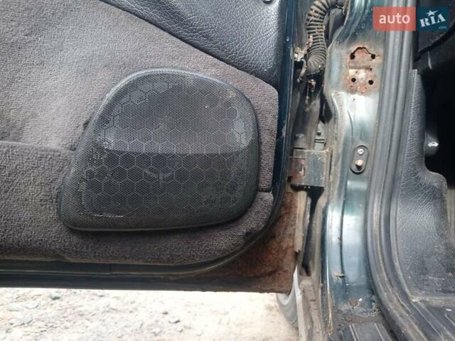 Зеленый Опель Омега, объемом двигателя 2 л и пробегом 400 тыс. км за 1200 $, фото 15 на Automoto.ua