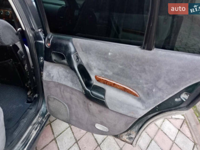 Опель Омега 1997 в Волочиске на Automoto.ua Зеленый Опель Омега, объемом двигателя 2 л и пробегом 300 тыс. км за 1200 $, фото 13 на Automoto.ua