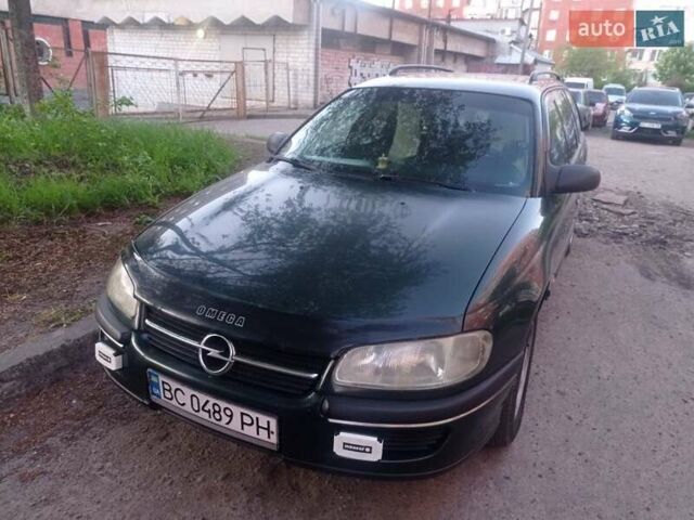 Зеленый Опель Омега, объемом двигателя 2 л и пробегом 377 тыс. км за 2500 $, фото 6 на Automoto.ua