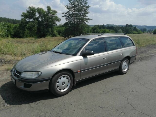 Опель Омега 1997 в Краматорске на Automoto.ua Зеленый Опель Омега, объемом двигателя 2 л и пробегом 195 тыс. км за 3950 $, фото 1 на Automoto.ua