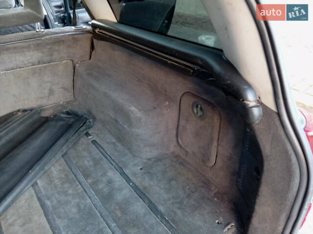 Опель Омега 1997 в Волочиске на Automoto.ua Зеленый Опель Омега, объемом двигателя 2 л и пробегом 300 тыс. км за 1200 $, фото 16 на Automoto.ua