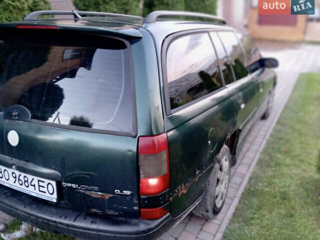 Опель Омега 1997 в Волочиске на Automoto.ua Зеленый Опель Омега, объемом двигателя 2 л и пробегом 300 тыс. км за 1200 $, фото 5 на Automoto.ua