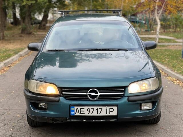 Опель Омега 1998 в Синельниковом на Automoto.ua Зеленый Опель Омега, объемом двигателя 2 л и пробегом 200 тыс. км за 1650 $, фото 4 на Automoto.ua