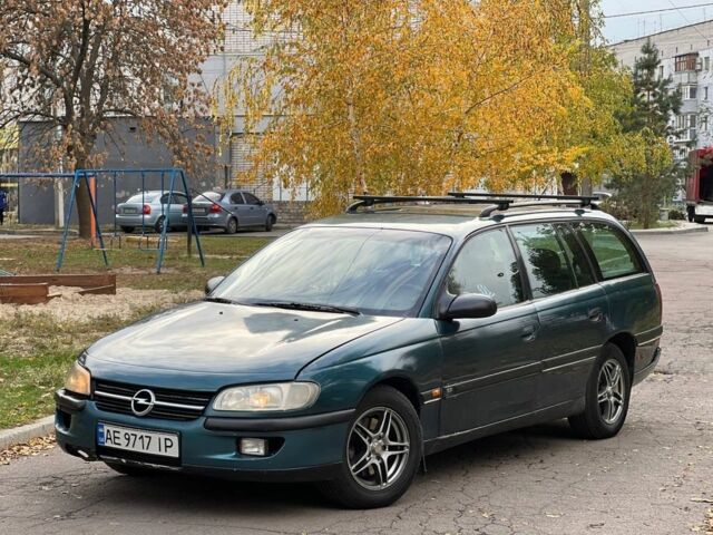 Опель Омега 1998 в Синельниковом на Automoto.ua Зеленый Опель Омега, объемом двигателя 2 л и пробегом 200 тыс. км за 1650 $, фото 1 на Automoto.ua