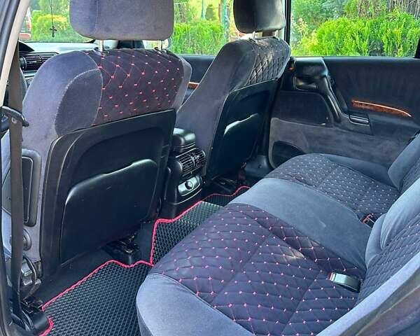 Зеленый Опель Омега, объемом двигателя 2 л и пробегом 240 тыс. км за 2900 $, фото 6 на Automoto.ua